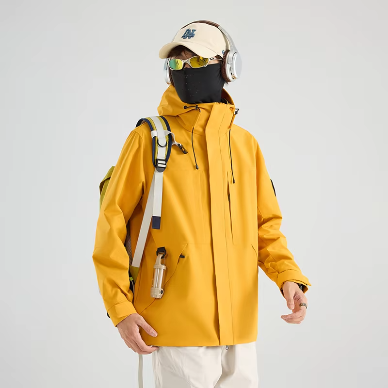 Couple outdoor three-in-one two-piece jacket windproof waterproof couple hiking suit outdoor camping men and women's suits