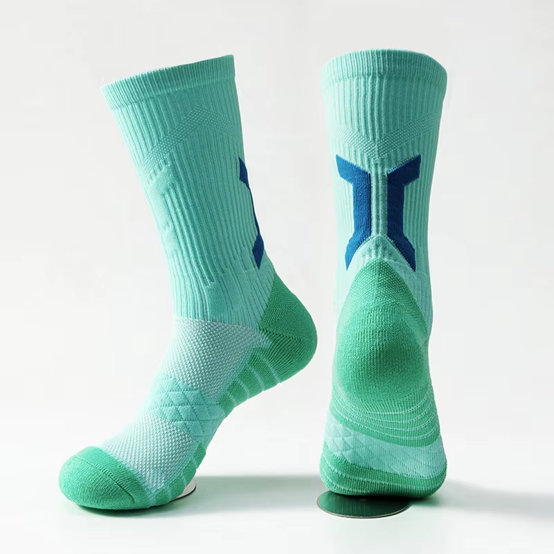 Men's professional basketball training elite Breathable quick drying towel bottom wicking sweat sports pressure sock