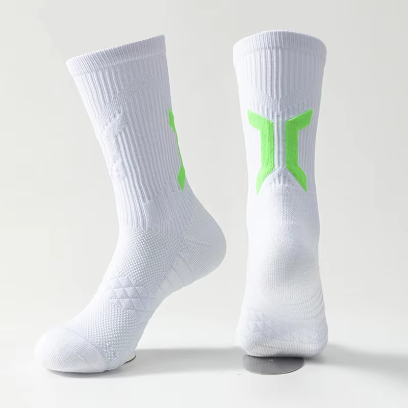 Men's professional basketball training elite Breathable quick drying towel bottom wicking sweat sports pressure sock